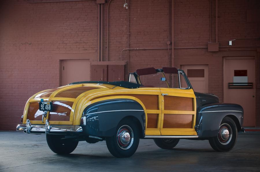  Ford Super DeLuxe Sportsman Convertible 1947 года  (фото 9 из 61)